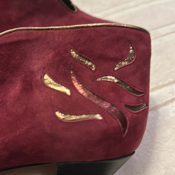 Kurt Geiger Burgundy Ankle Boots with Cut-Out Design - Picture 2 of 7